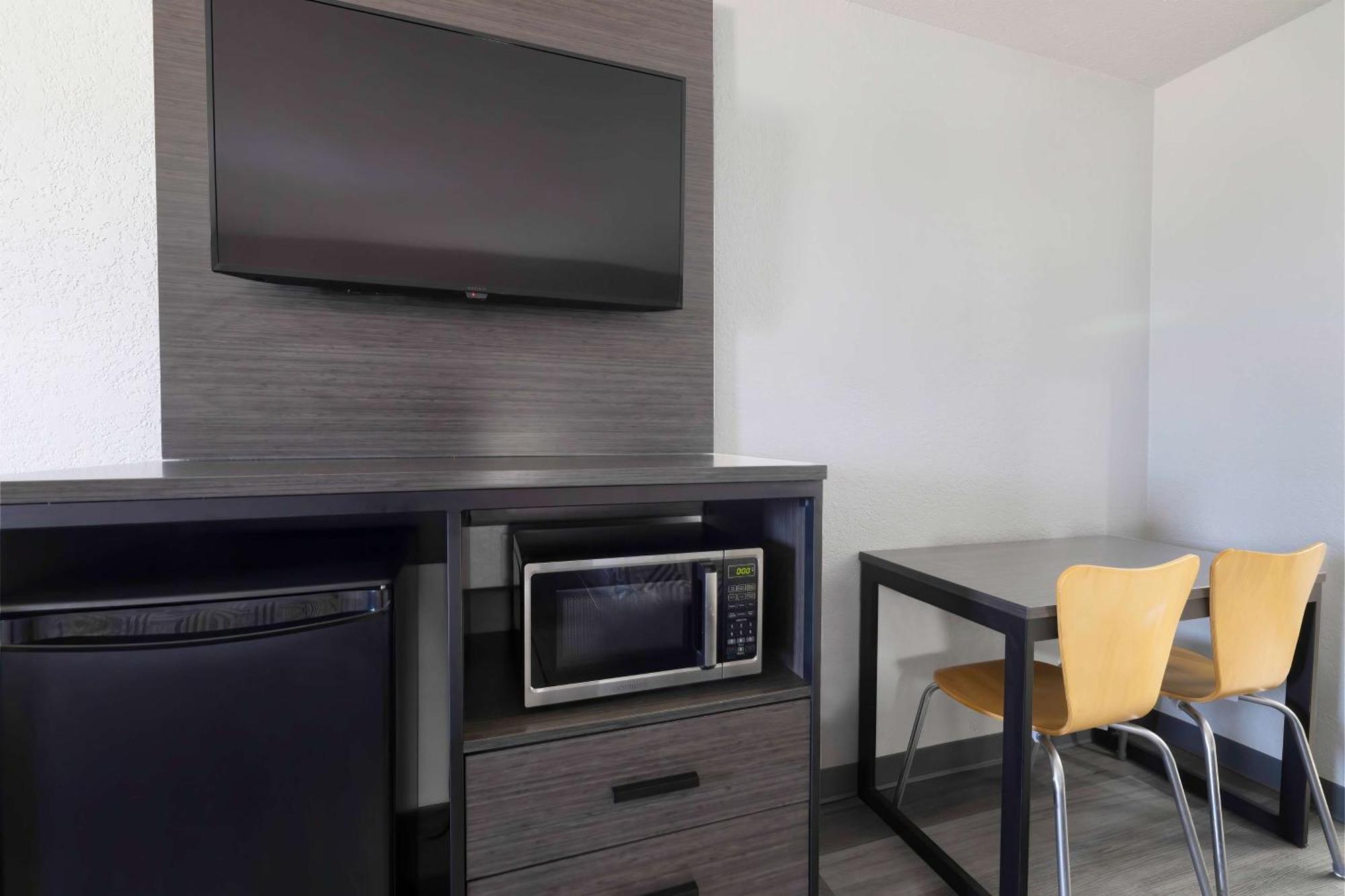 Motel 6 Lake Charles, La Bagian luar foto